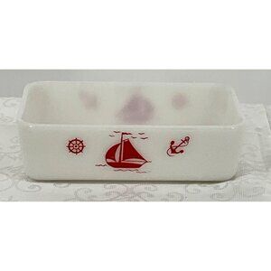 Vtg McKee Milk Glass Sailbot Loaf Pan 1940s‎ 5"x8"